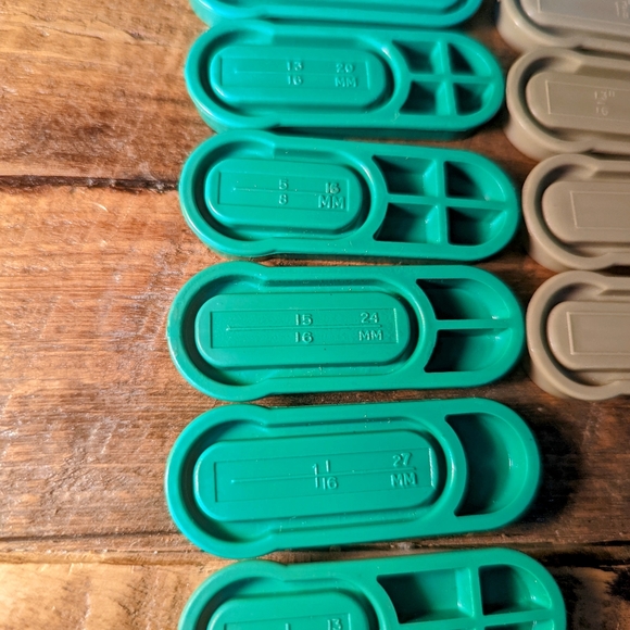 Singer Buttonholer Various Sizes - Picture 6 of 14